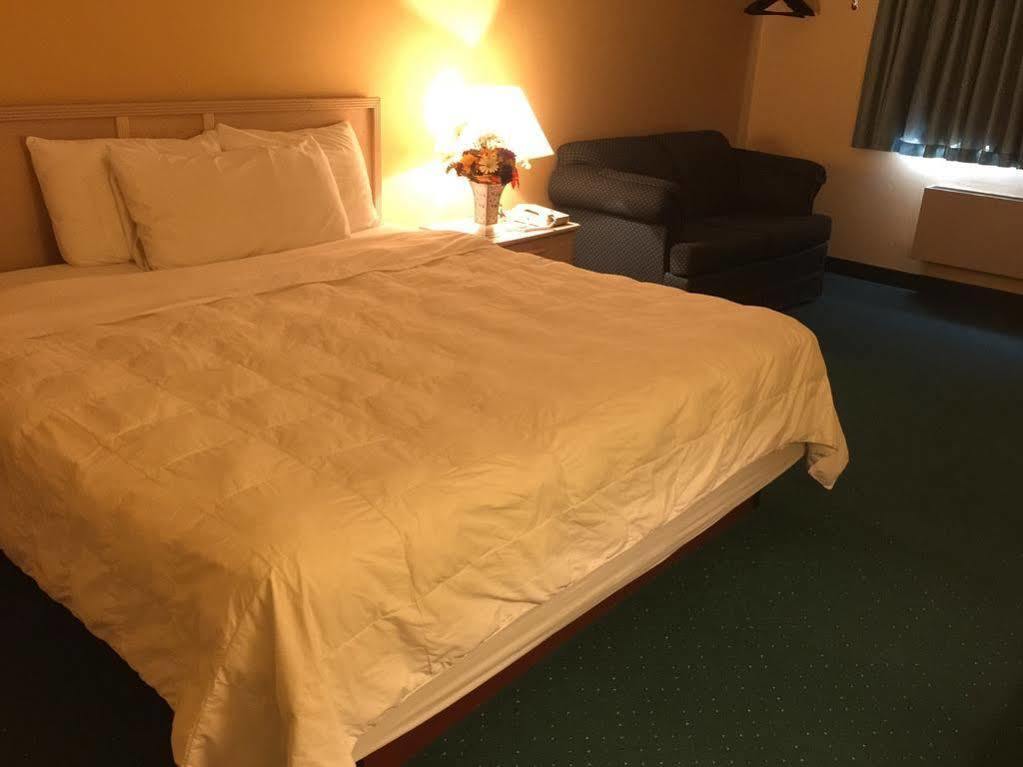 Americas Best Value Inn & Suites - Bluffton מראה חיצוני תמונה
