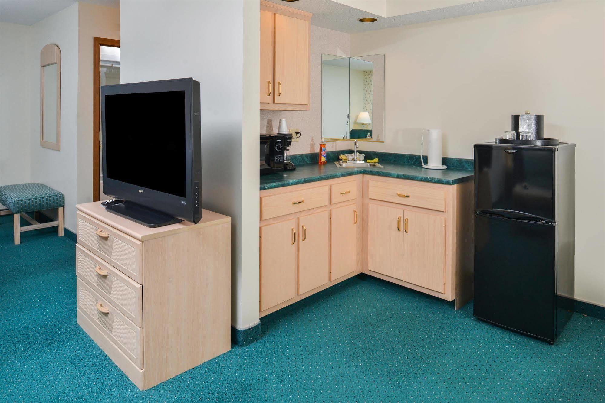 Americas Best Value Inn & Suites - Bluffton מראה חיצוני תמונה